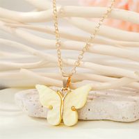 Fashion Simple Acrylic Butterfly Alloy Necklace main image 4