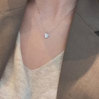 Ladies Fashion Heart-shaped Acrylic Geometric Pendant Alloy Necklace main image 4