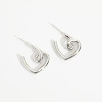 Boucles D&#39;oreilles En Cuivre En Forme De Coeur De Couleur Unie Créatives Simples En Gros sku image 2