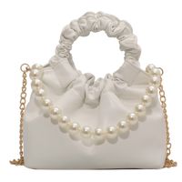 Korean Style Pleated Solid Color Pearl Chain Messenger Bag21*15*13cm sku image 1