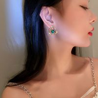Emerald Heart-shaped Female Fashion Crystal Diamond Alloy Earrings main image 3