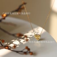 Fashion Radiation Geometric Peach Heart Titanium Steel Necklace main image 4