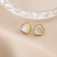 Retro Fashion Elegant White Heart Small Stud Earrings Women main image 5