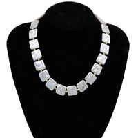 Nouveau Collier De Perles Carrées Chaîne De Clavicule En Alliage De Perles De Forme Rétro Baroque main image 3