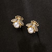 Fashion Inlaid Ziorcon Pearl Cute Bee Copper Stud Earrings Wholesale main image 4