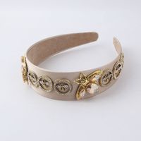 Fashion Baroque Rhinestone Pearl Bee Headband sku image 3