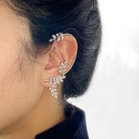 Clips De Oreja De Diamantes De Borla Asimétrica Larga De Moda Sin Agujeros Para Las Orejas sku image 8