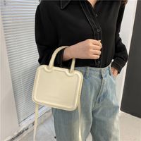 New Fashion Solid Color Portable Square One-shoulder Messenger Bag19.5*16.5*6.5cm main image 3
