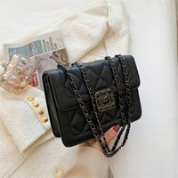 Fashion Chain Bag Women's Spring New Solid Color Small Square Bag 19.5*14.5*7cm main image 1