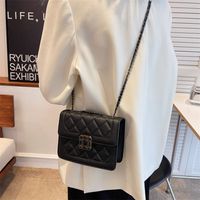 Fashion Chain Bag Women's Spring New Solid Color Small Square Bag 19.5*14.5*7cm main image 3