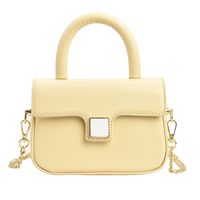 2022 New Fashion Solid Color Chain Messenger Handbag 18*12*6cm main image 6