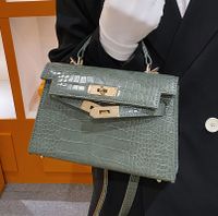 2022 New Fashion Crocodile Pattern Messenger Hand-held Small Square Bag 23*15*9 main image 1