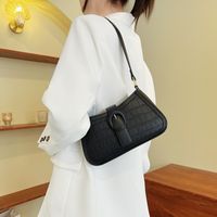 Women's Summer New Messenger Shoulder Armpit Baguette Bag 25*14*7cm main image 5