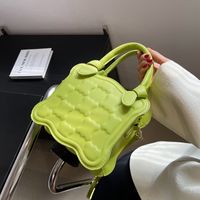 Summer New Fashion Solid Color Embossed Hand-held Small Square Bag 20*18*6.5cm main image 4