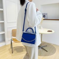 2022 New Fashion Solid Color Messenger Chain Small Handbag 20.5*14*7cm sku image 4