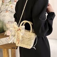 Simple Hollow Flower Bow Woven Straw Messenger Bag 15*18*8 sku image 2
