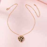 New Peach Heart Checkerboard Leopard Texture Alloy Necklace main image 5