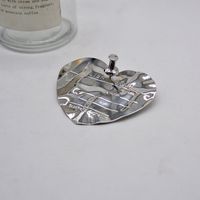 Neues Metalleisenstück Herz Quaste Brosche Anzug Pin Zubehör main image 1