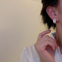 Simple Retro Tulip C-shaped Earrings main image 5