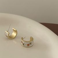 Simple Retro Tulip C-shaped Earrings main image 1