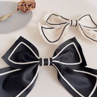 Fashion Retro Bow Simple Contrast Color Hairpin main image 3