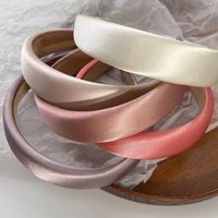 Fashion Satin Three-dimensional Solid Color Wide-brimmed Sponge Headband main image 2