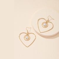 Fashion Heart-shaped New Pendant Retro Earrings main image 5