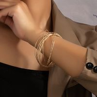 Bracelet En Alliage De Chaîne D&#39;enroulement Multicouche Doré De Mode En Gros main image 1