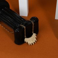 Nuevo Collar Con Colgante De Hoja Tridimensional Chapado En Oro De 14k De Acero Inoxidable main image 5