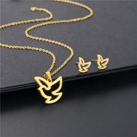 Fashion Simple Bird Pendant Stainless Steel Necklace Earrings Set main image 3