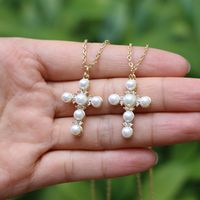 Simple Copper Gold-plated Inlaid Zircon Cross Pearl Pendant Necklace Wholesale main image 3