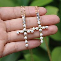 Simple Copper Gold-plated Inlaid Zircon Cross Pearl Pendant Necklace Wholesale main image 4