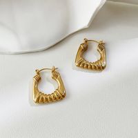 Retro Style U-shaped Earrings Fashion Stainless Steel Gold-plated Ear Buckles main image 4