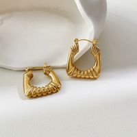 Retro Style U-shaped Earrings Fashion Stainless Steel Gold-plated Ear Buckles main image 5
