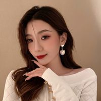 Fashion Heart-shaped Pearl Female Thin Alloy Earrings main image 4