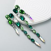 Arbeiten Sie Glänzende Legierung Eingelegte Glasdiamanten Verlängerte Ohrringe En Gros Um main image 5