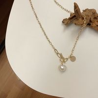 Collier En Alliage De Perles Incrustées En Forme De Coeur Géométrique Simple main image 5