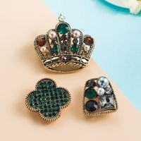 Fashion Alloy Inlaid Rhinestone Pearl Crown Bows Heart Shaped Corsage Brooch Three-piece Set sku image 2