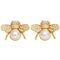 Einfache Biene Schmetterling Perle Kupfer Eingelegt Zirkon 18 Karat Vergoldete Ohrringe sku image 1