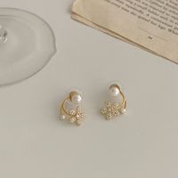 New Pearl Flower Stud Earrings sku image 1