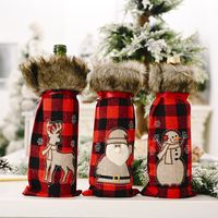 Red Lattice Santa Claus Elk Wine Bottle Cover sku image 1