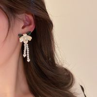 Fashion Flower Leaves Pearl Tassel Earrings Simple Alloy Drop Earrings main image 3