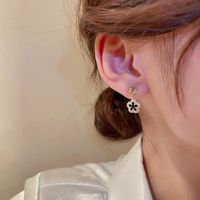 Mode Diamant Blume Ohrringe Einfache Kontrast Farbe Tropfen Ohrringe main image 4