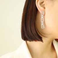 Fashion English Letter B Zircon Geometric Earrings Titanium Steel Drop Earrings sku image 1