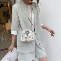 Fashion Women's Bag Creative Jacket Shape Contrast Color Messenger Bag16*16*6 main image 5