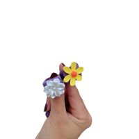 Cute Flower Shaped Daisy Geometric Acrylic Resin Ring main image 3