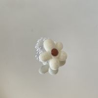 Korean Style Contrast Color Flannel Flower-shaped Pearl Ring Wholesale sku image 1