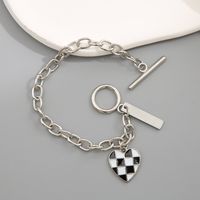 Vintage Black And White Checkerboard Heart Shaped Pendant Bracelet Wholesale main image 5