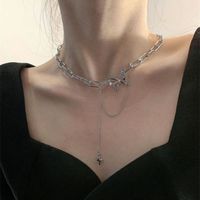 Retro Interlocking Chain Butterfly Necklace Fashion Alloy Clavicle Chain main image 1