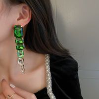 Boucles D&#39;oreilles En Forme De Serpent En Strass Incrustés De Carrés Verts À La Mode En Gros main image 3